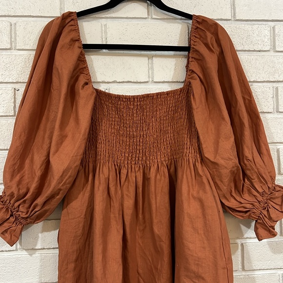 Kourt Flax Blend Baby Doll Pleated Balloon Sleeve Top Burnt Orange - Picture 3 of 7